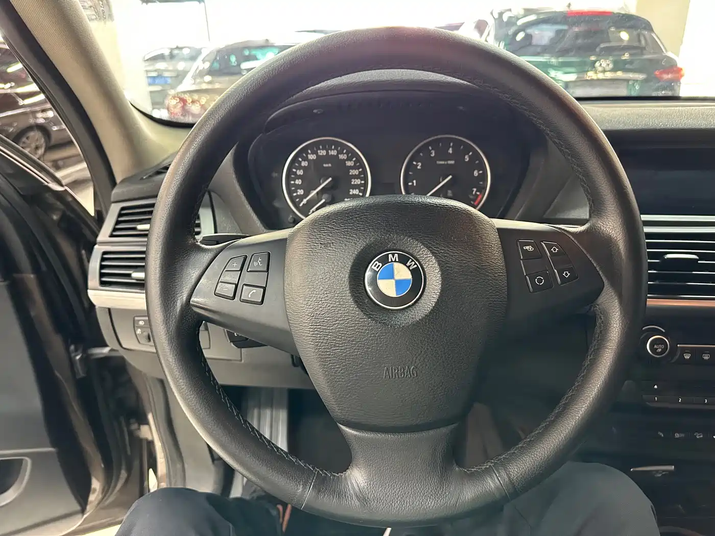 BMW X5 (Import) 2011 xDrive35i Leading Edition фото 18