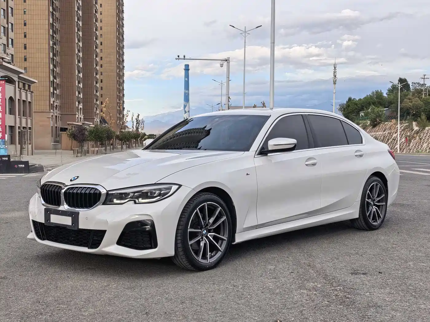 BMW 3 Series 2022 325Li M Sport Package