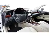 Фото 6 - Lexus LS