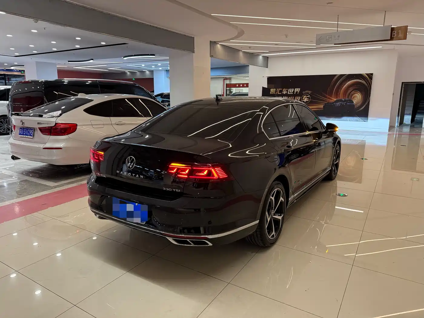 Volkswagen Magotan 2024 2 Million Units Public Sharing Edition 330TSI DSG Luxury фото 18