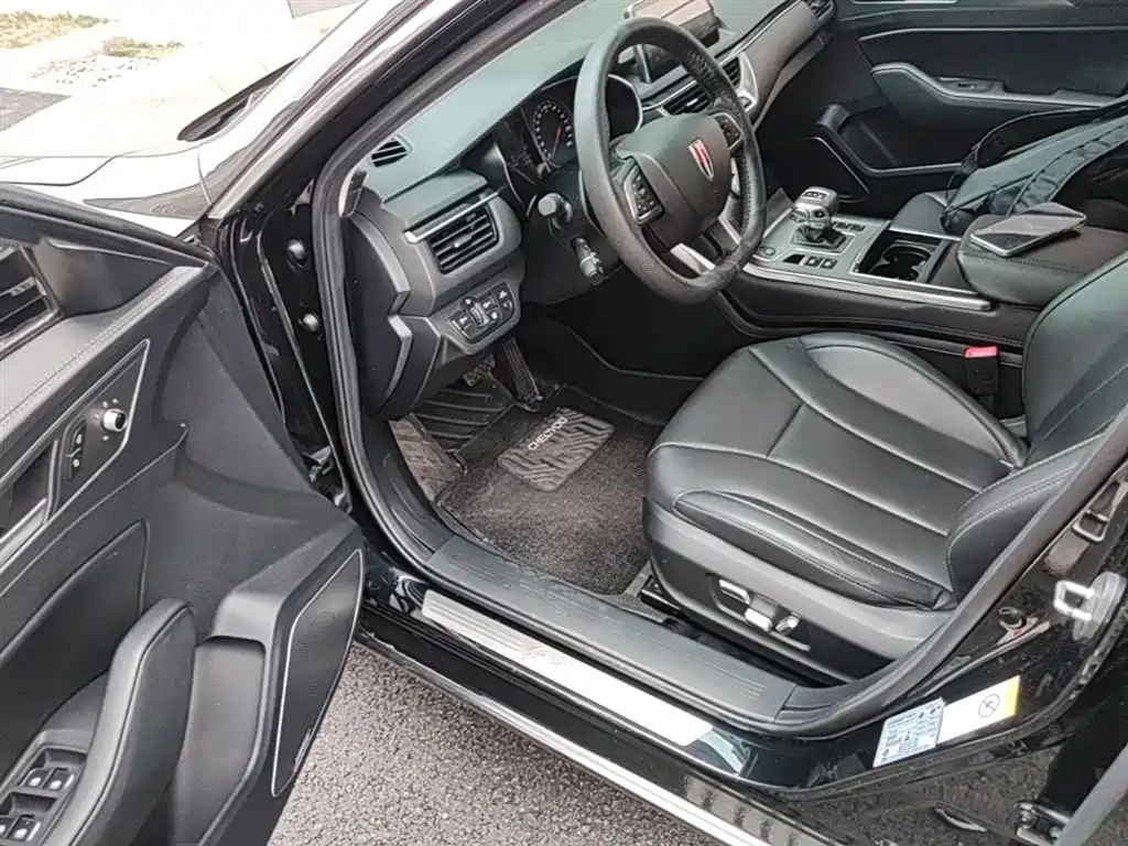 Hongqi H5 2022 Classic Facelift 1.8T Automatic Smart Connect Flag Enjoyment Edition фото 23