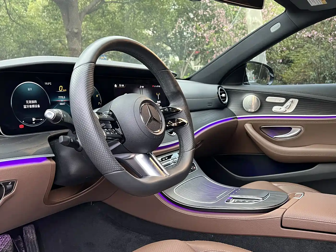 Mercedes-Benz E-Class 2023 E 300 L Sport Luxury фото 11