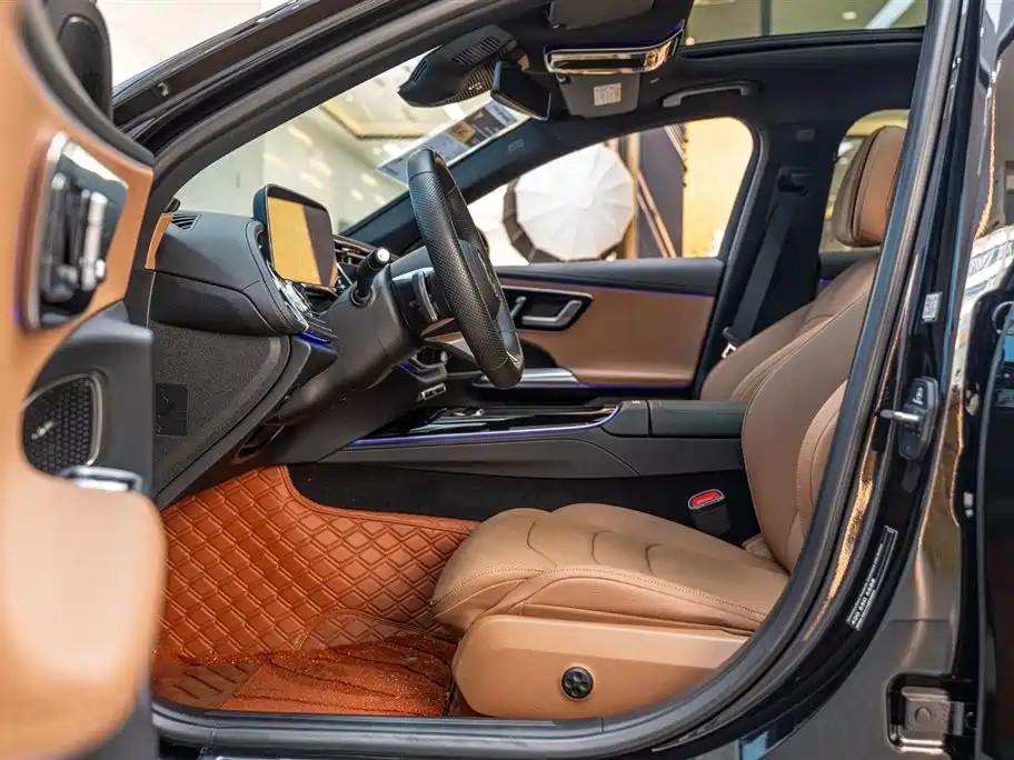 Mercedes-Benz E-Class 2024 Model E 260 L Sport фото 19