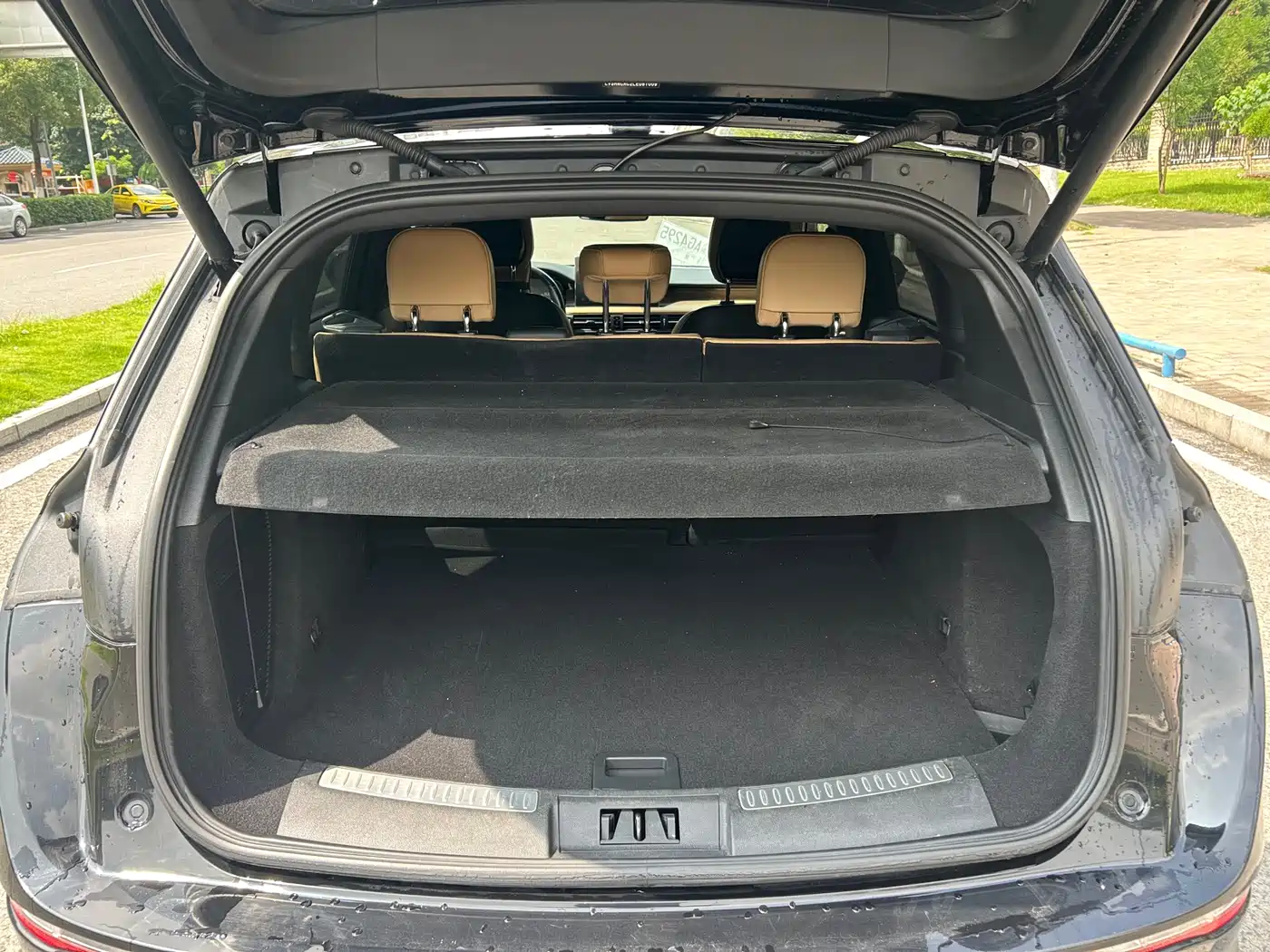 LINCOLN ADVENTURER