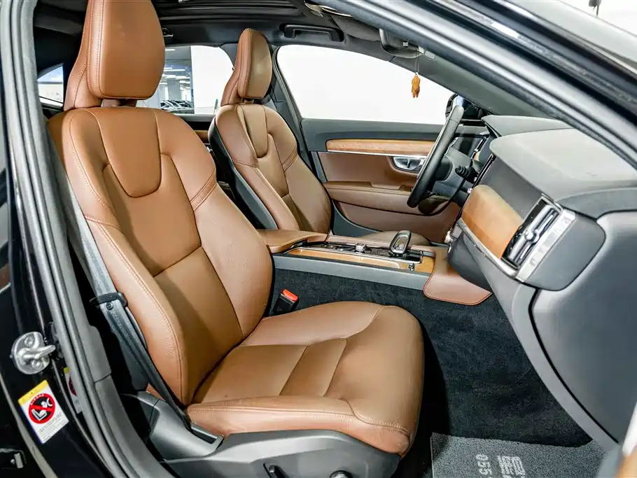 Volvo S90 2025 2025 B5 Zhiyi Luxury Edition