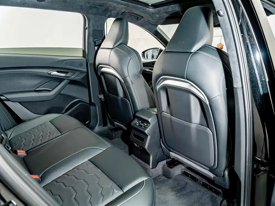 Audi Q6L e-tron 2025 2025 Model Pioneer Edition