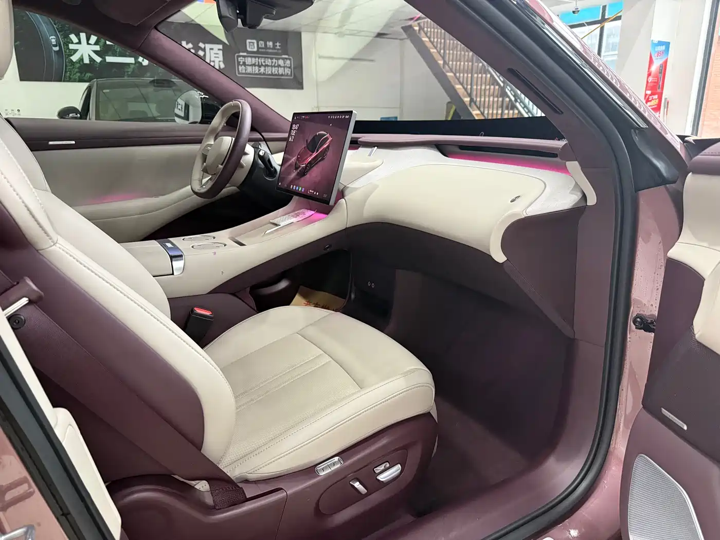 Xiaomi Auto Xiaomi YU7 2025 Ultra Long Range High Performance AWD Max Edition фото 8
