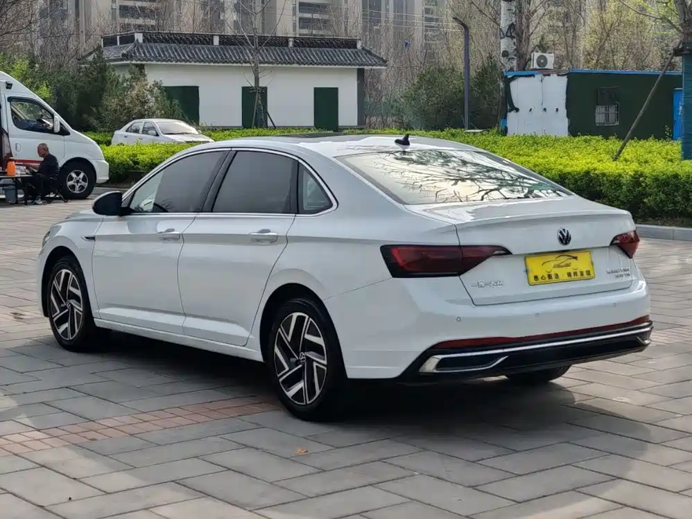 Volkswagen Sagitar 2023 Model Year 200TSI DSG Surpass Edition фото 6
