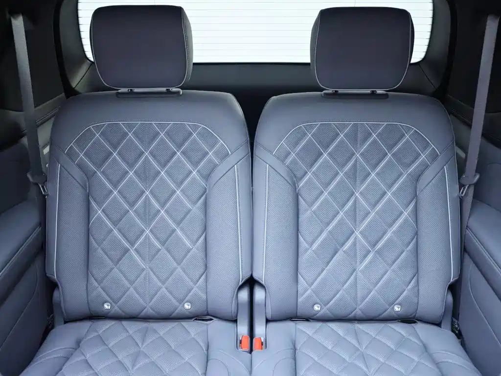 NIO ES8 2026 2025 Model 6-Seat Executive Luxury Edition
