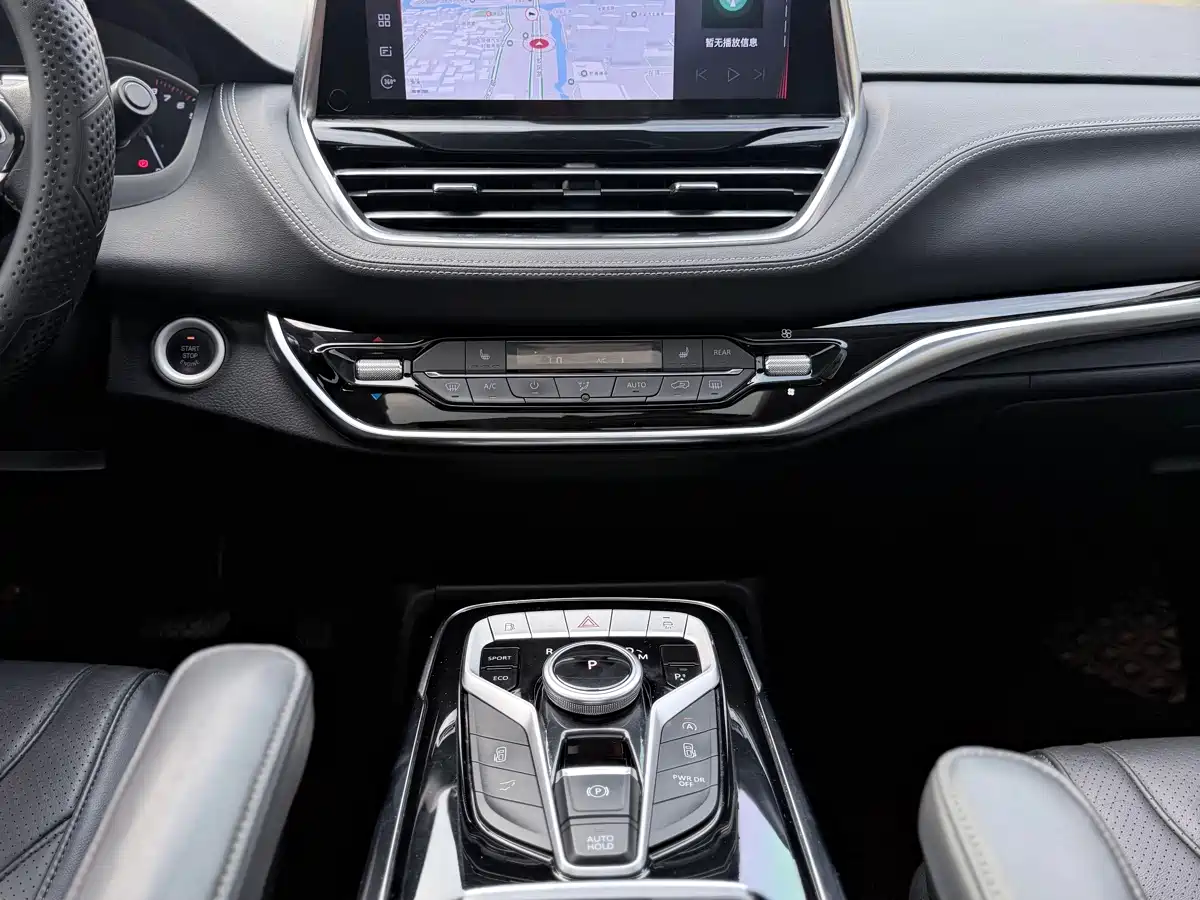 SAIC Maxus Maxus G20 2020 2.0T Gasoline Automatic Luxury Executive фото 6