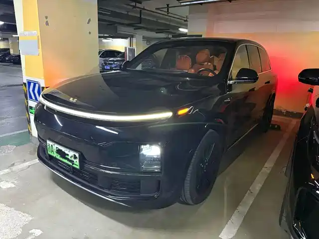 Li Auto Li L8 2023