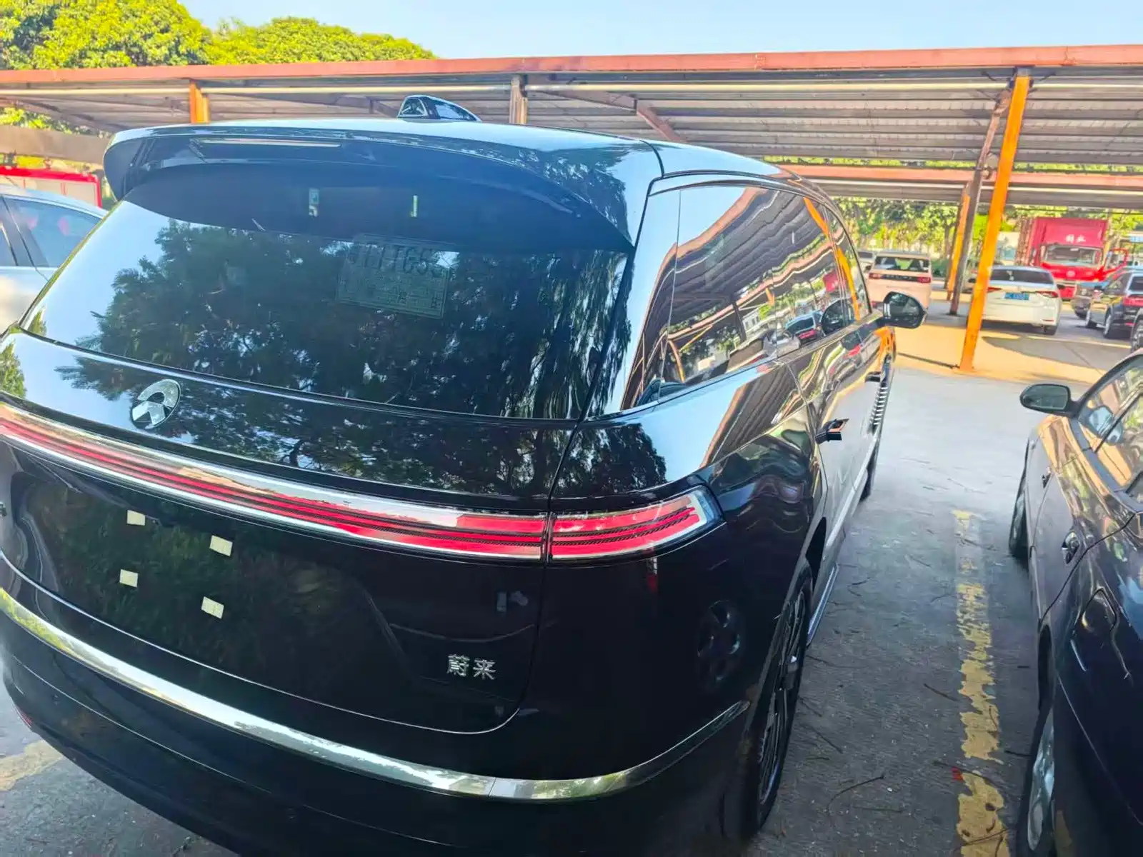 Фото 2 - NIO ES9
