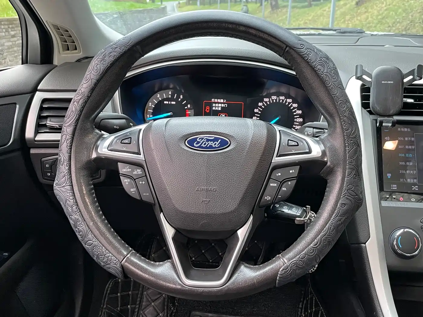 FORD MONDEO