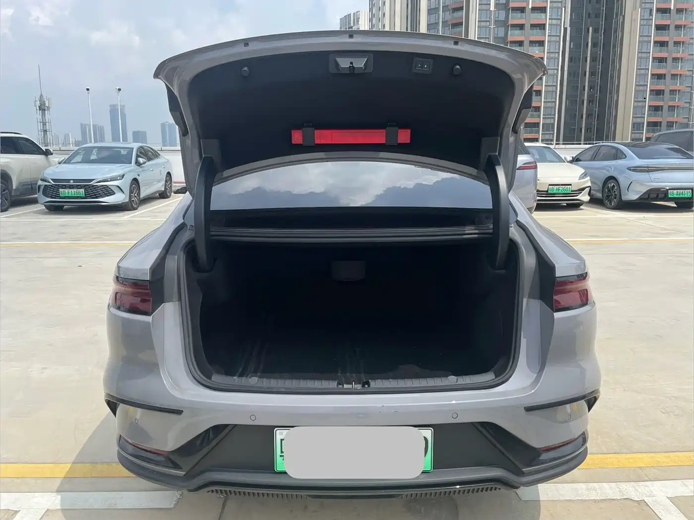 BYD Han 2025 2025 DM-i Smart Driving Edition 125KM LiDAR Flagship