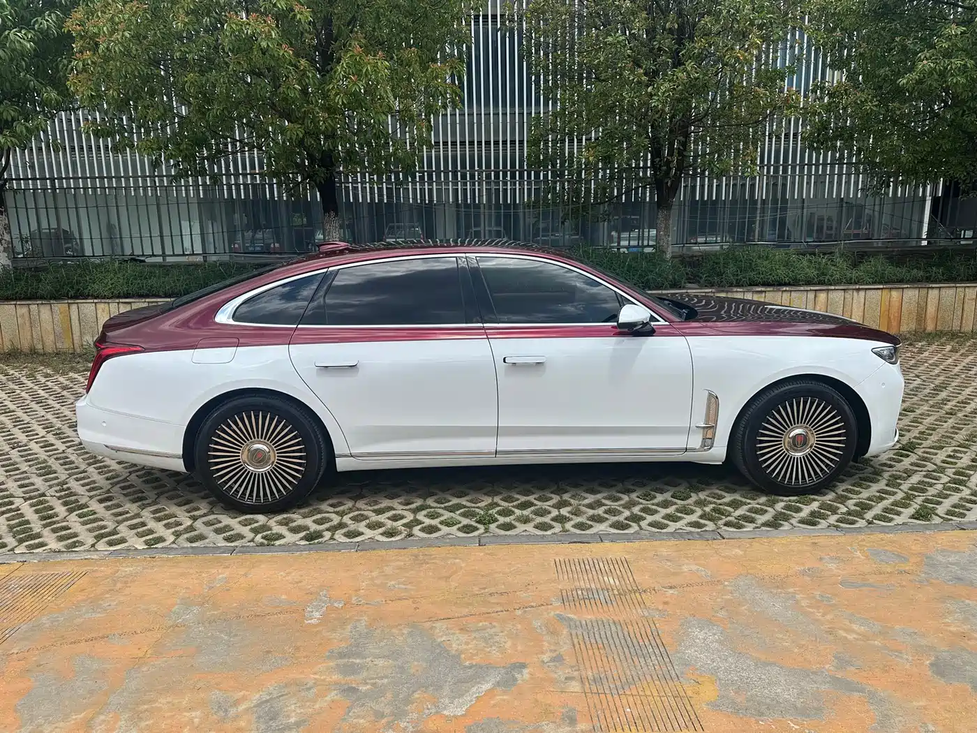 Hongqi H9 2020 2.0T Smart Connection Qi Chang Edition фото 5