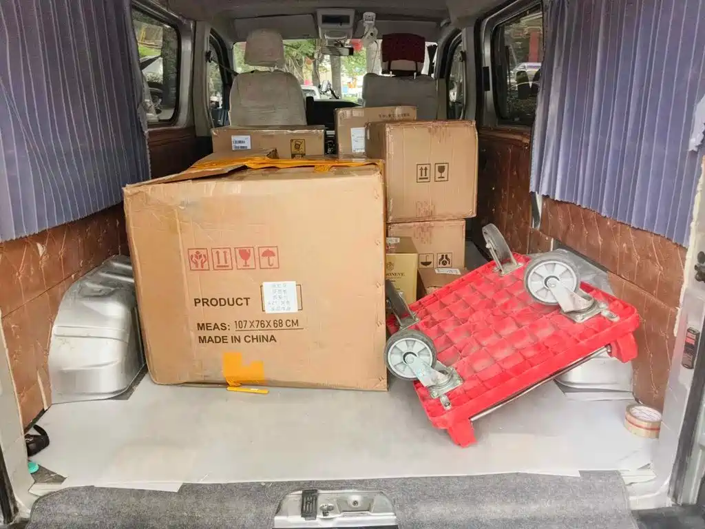 Dongfeng Yufeng Yufeng 2024 2023 V9+ 2.0T Manual FWD Multi-purpose Short Wheelbase Low Roof 5/6 Seater