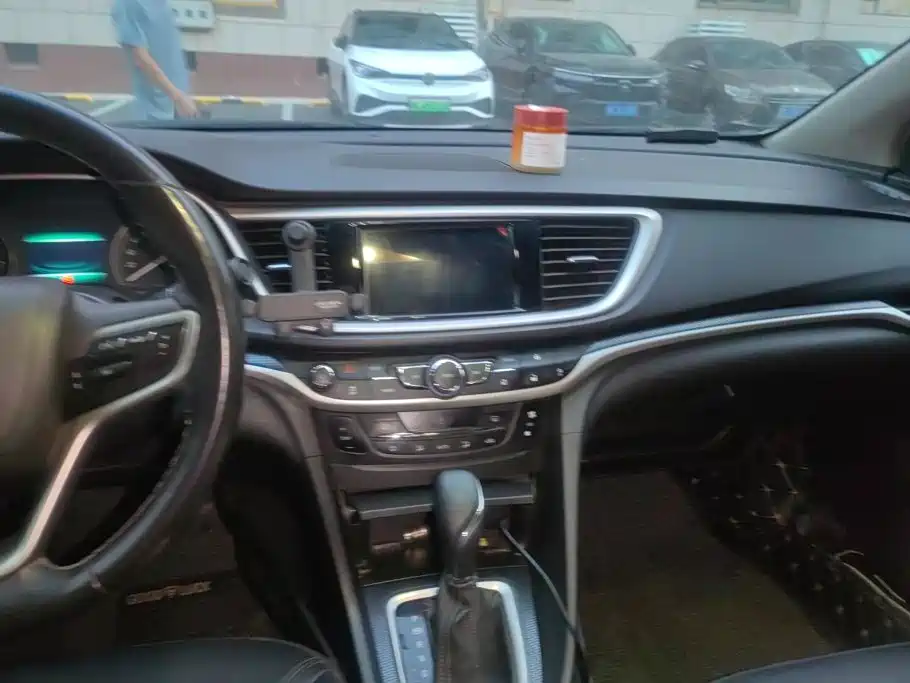 Фото 13 - Buick Excelle