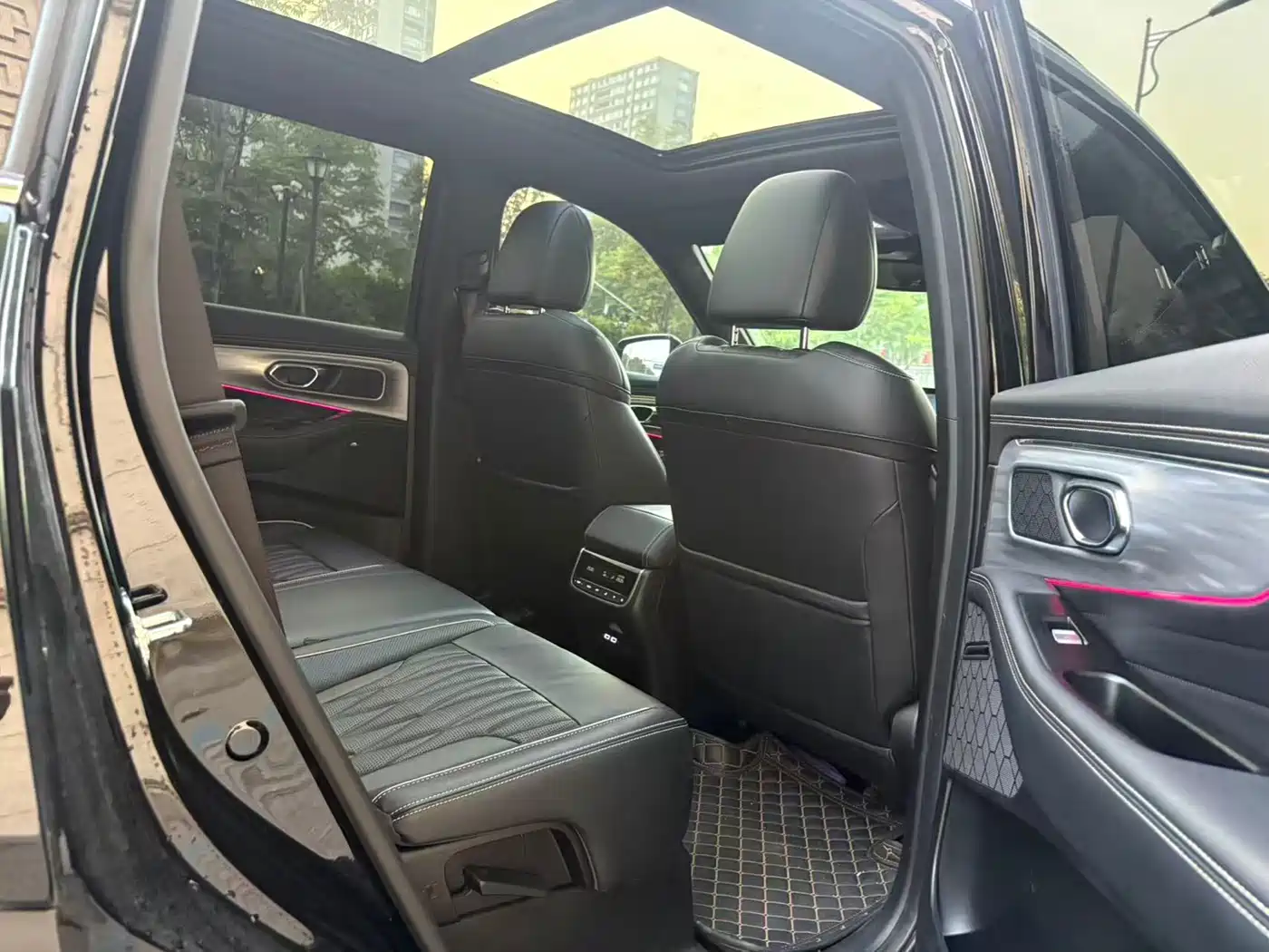 GAC Trumpchi Trumpchi GS8 2022 Pilot Series 2.0TGDI 2WD Luxury Smart Connect Edition (7-Seater) фото 8