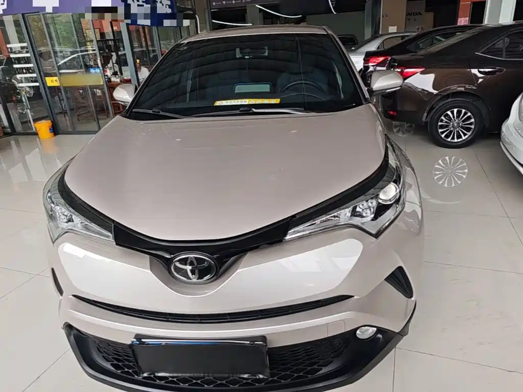 Toyota C-HR 2019 2020 Model 2.0L Leading