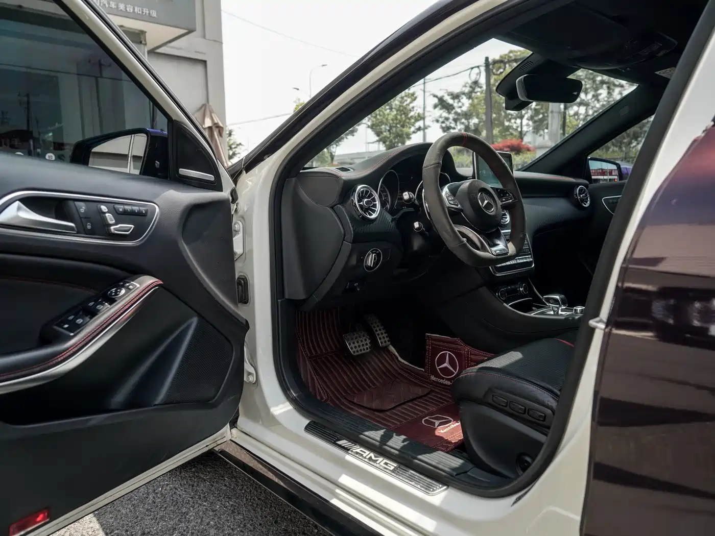 Mercedes-Benz A-Class AMG (Import) 2016 AMG A 45 4MATIC фото 16