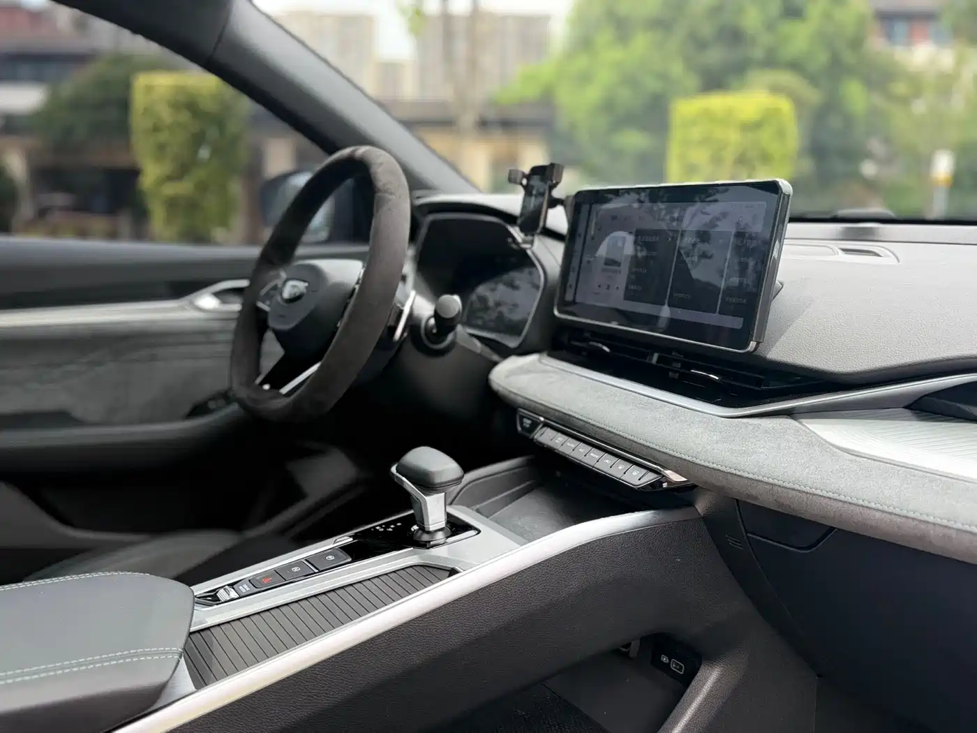 GEELY AUTOMOBILE XINGRUI