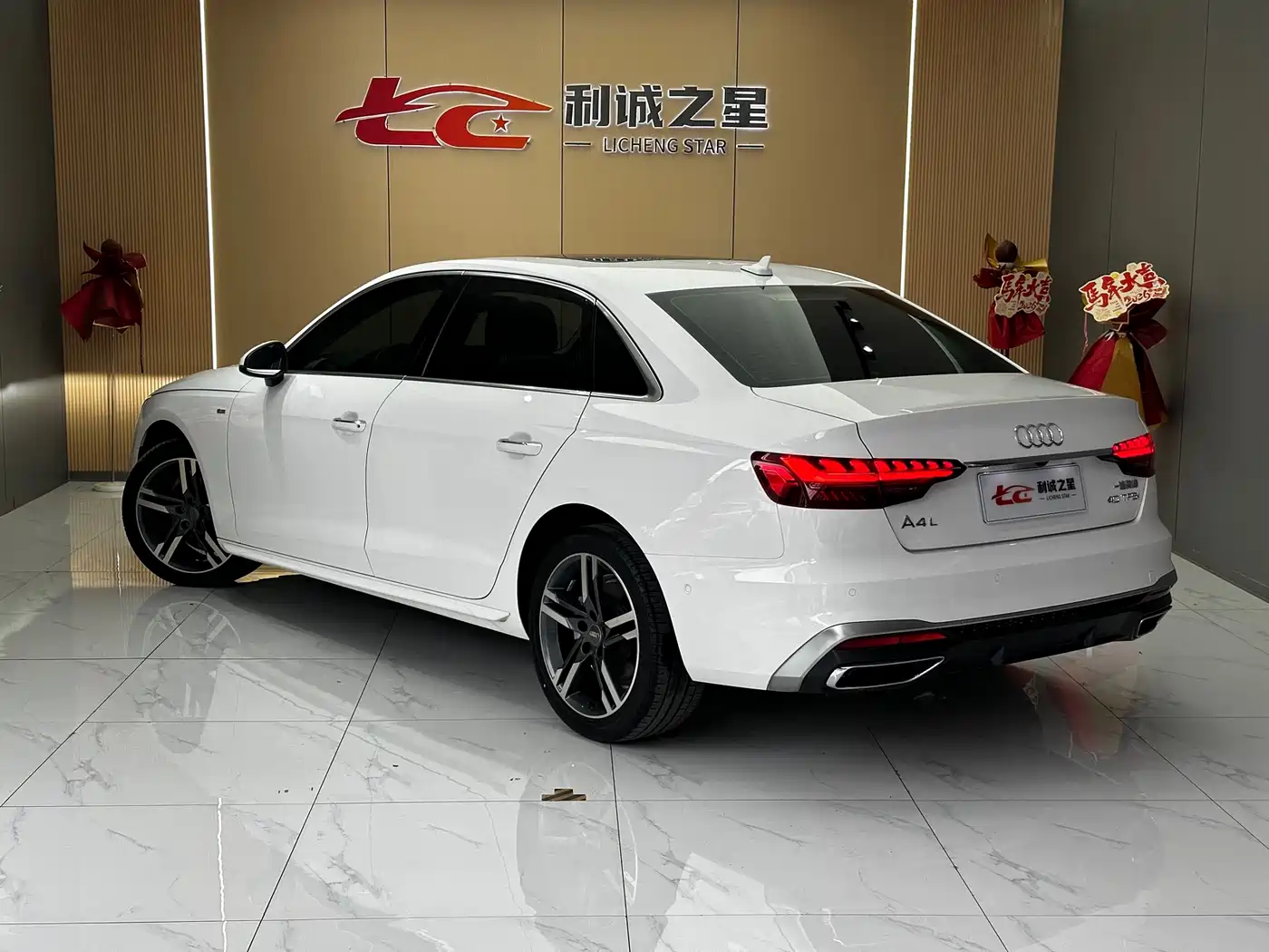 Audi A4L 2020 40 TFSI Luxury Dynamic фото 4
