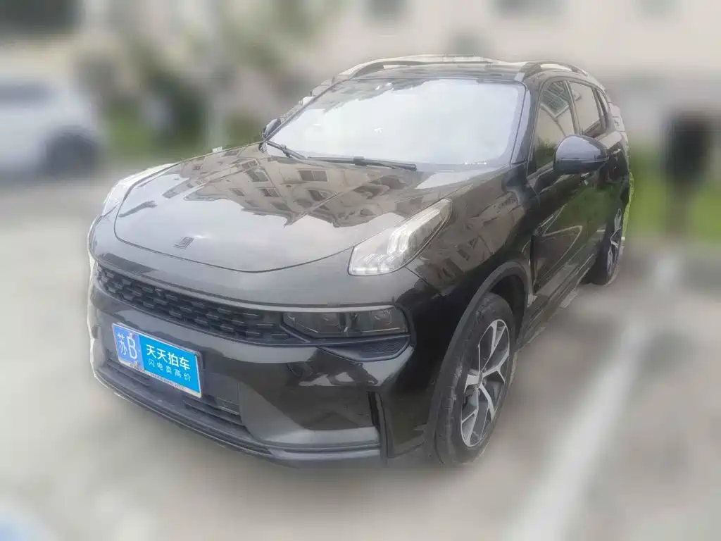 Lynk & Co 01