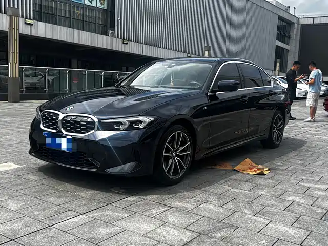 BMW 3 Series 2023