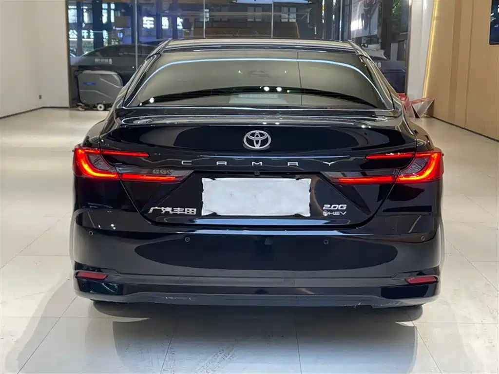 Toyota Camry 2024 Hybrid 2.0HG Premium Edition фото 22