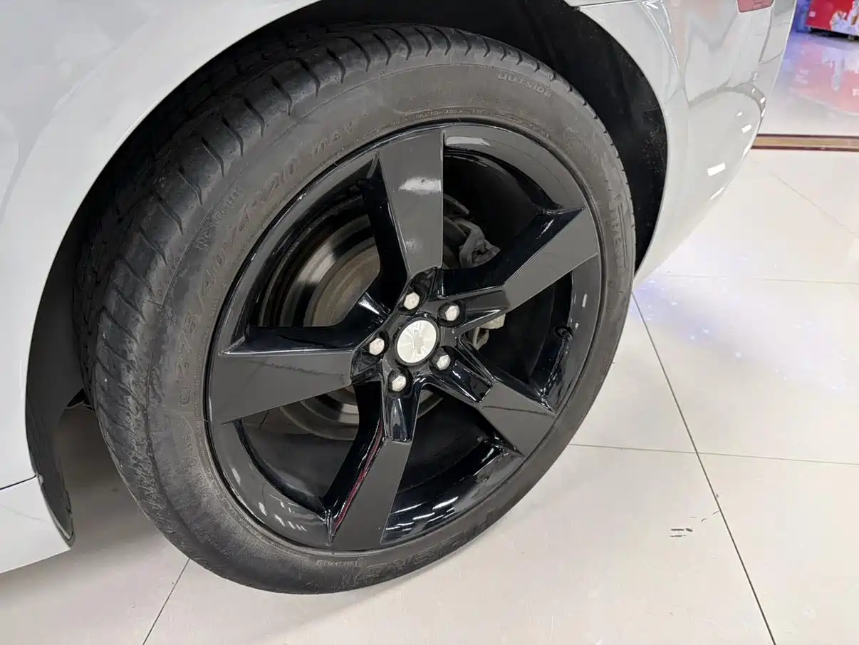 Chevrolet Camaro 2011 2011 3.6L Legend Performance Edition