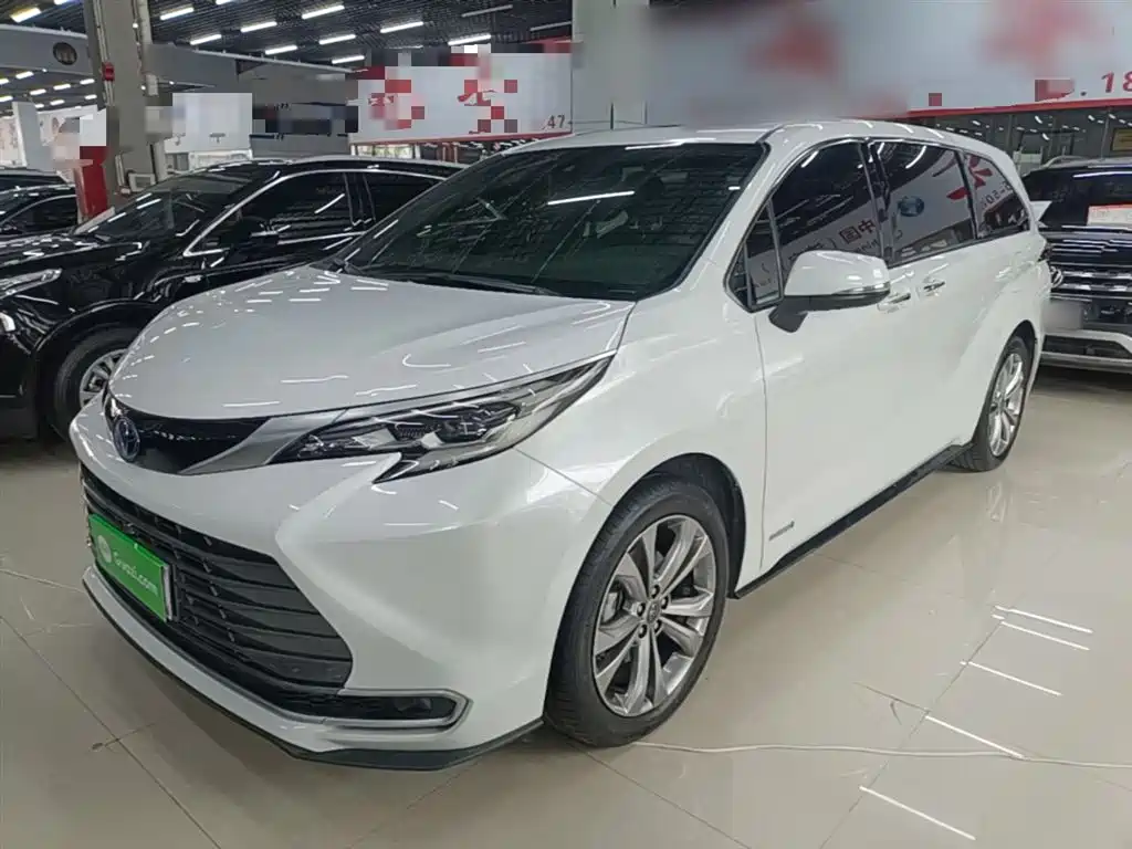 Toyota Sienna 2023 2.5L Hybrid Premium Edition