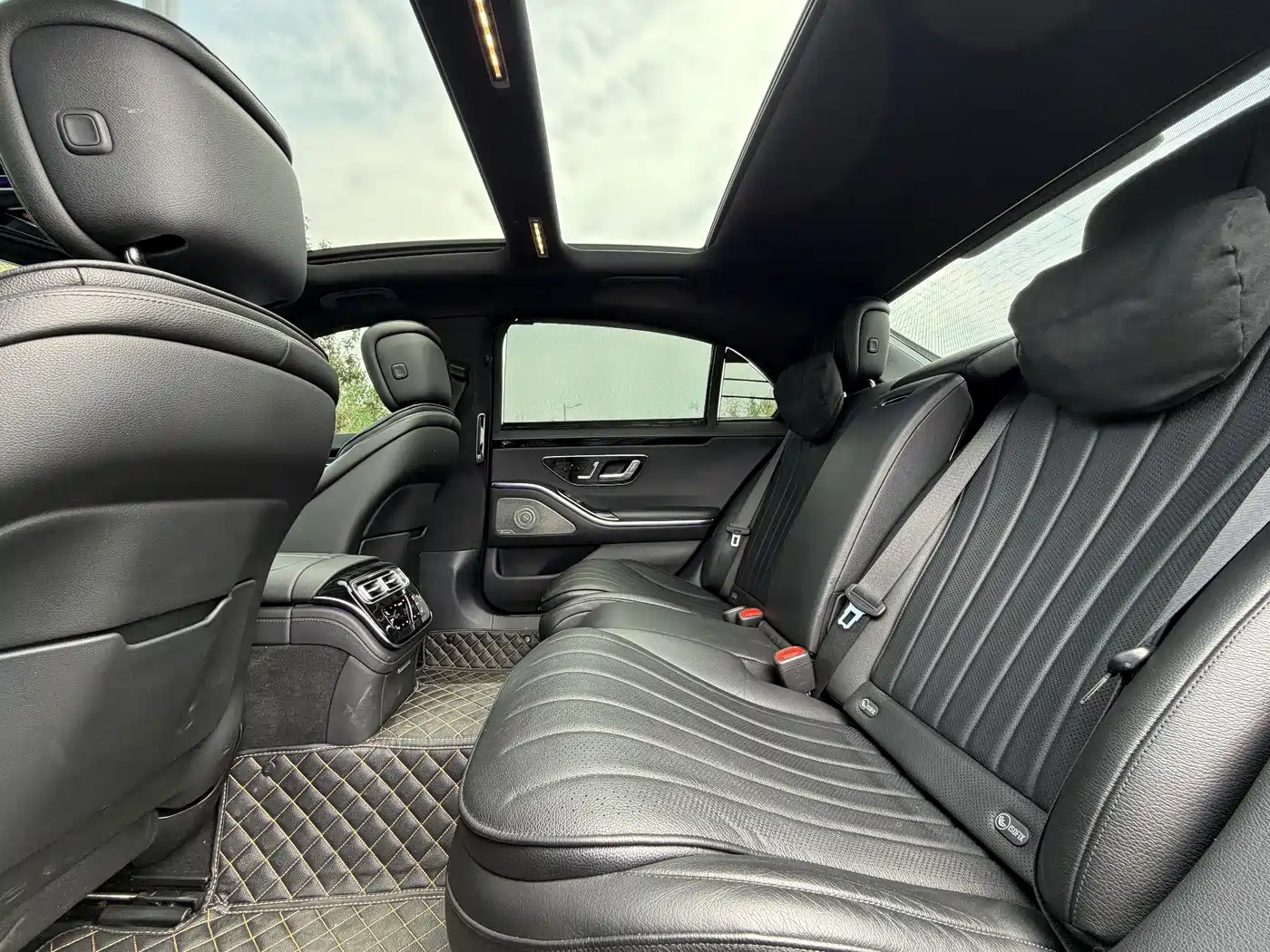 MERCEDES-BENZ S CLASS