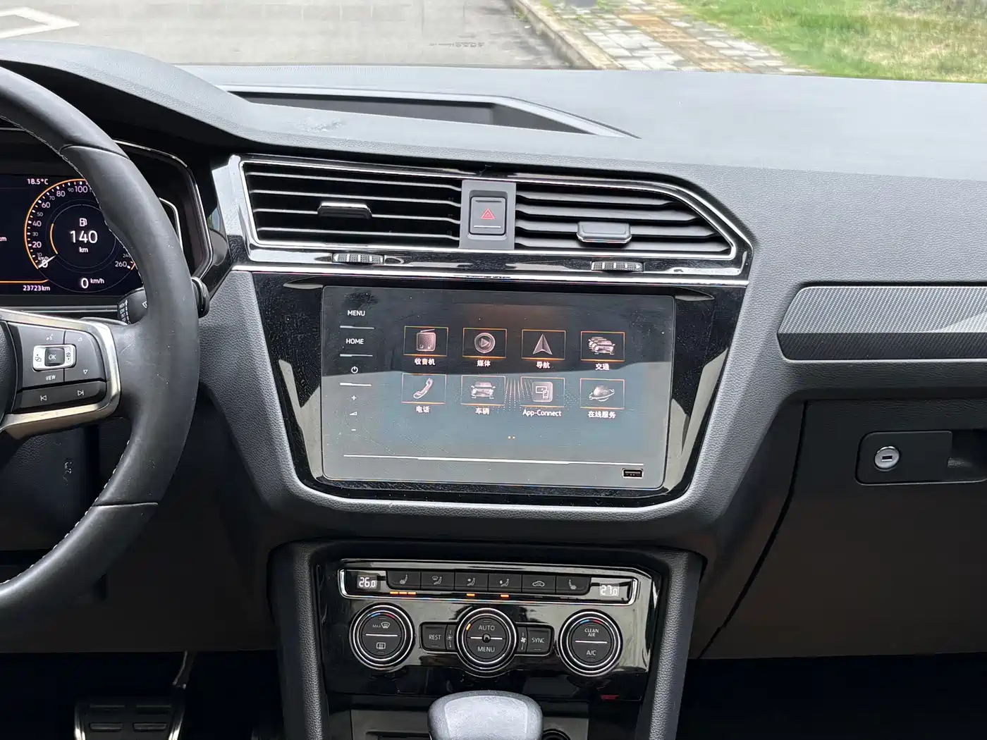 Volkswagen Tiguan L 2021 330TSI Automatic 2WD R-Line Premium фото 11