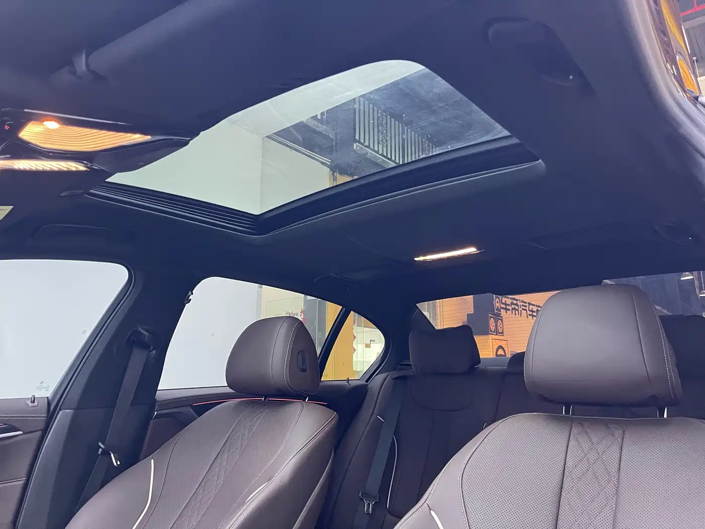 BMW 5 Series 2022 Model Second Facelift 525Li M Sport Package фото 12