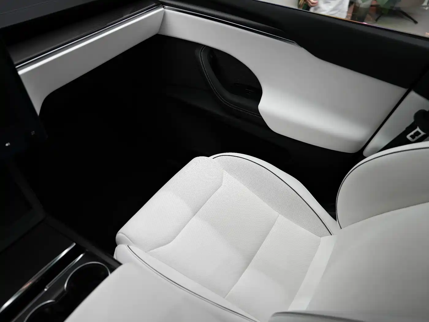 Tesla Model X, миниатюра 7