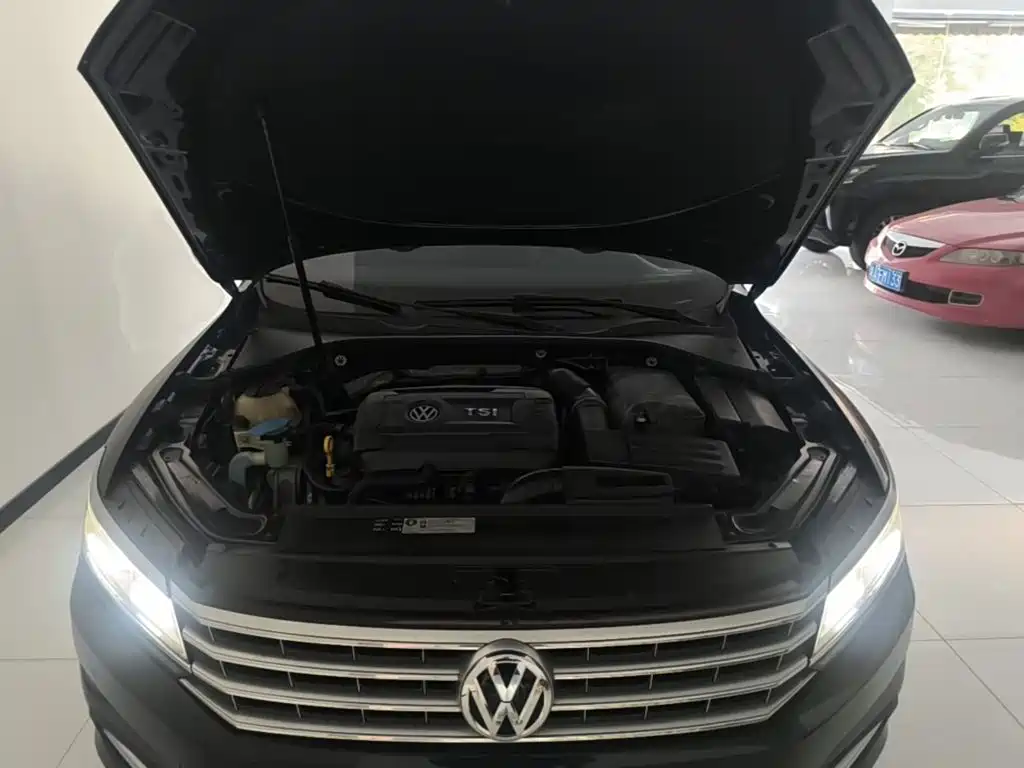 Photo 16 - Volkswagen Passat