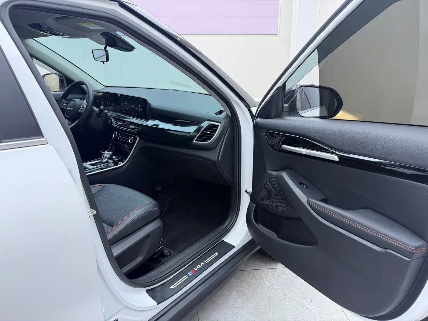 Kia Seltos 2024 2023 1.5L CVT Luxury Edition