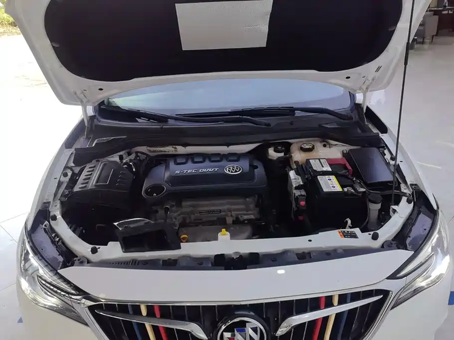 Фото 10 - Buick Excelle