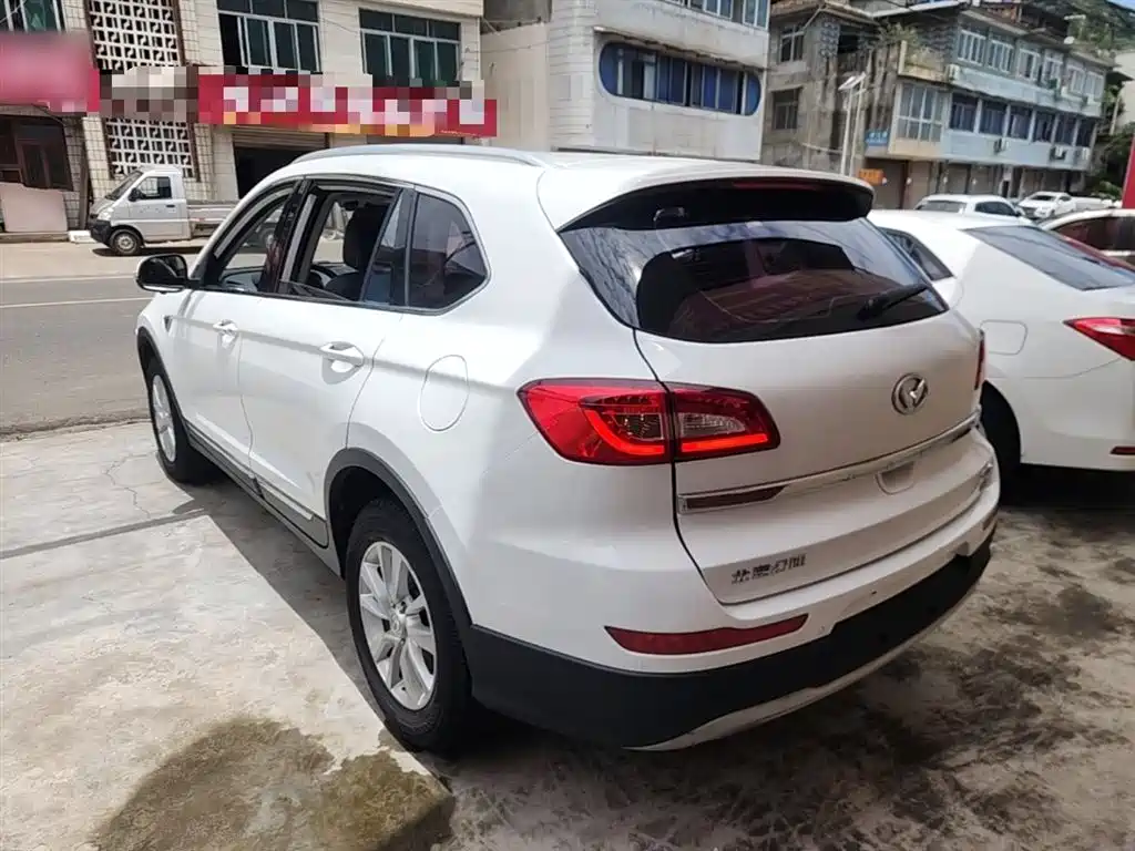 BAIC Huansu S6 2016 2016 1.5T Manual Smart Edition