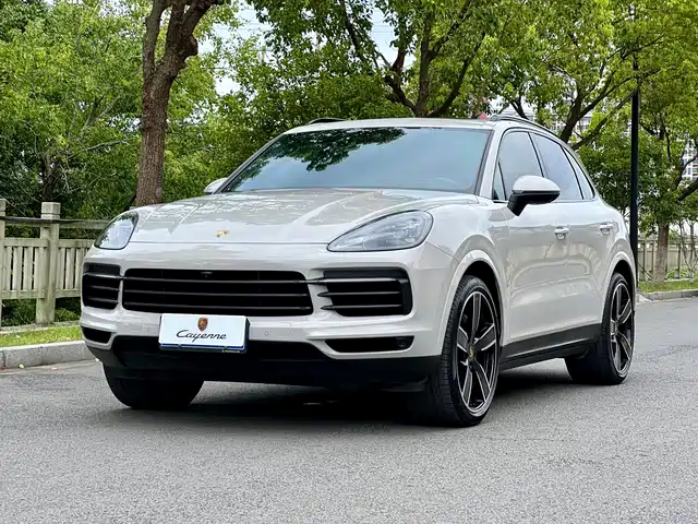 Porsche Cayenne 2023