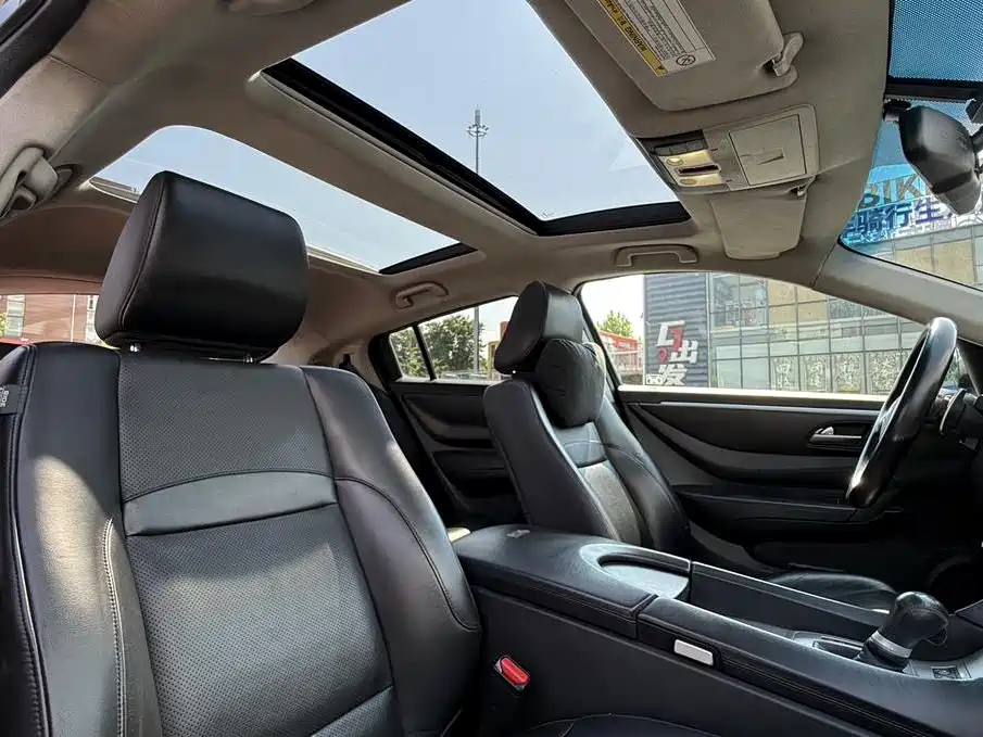 Фото 31 - Acura ZDX
