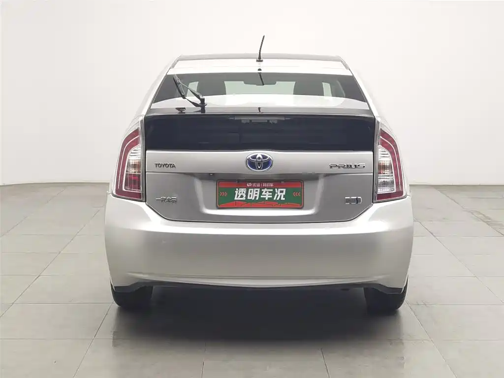 Toyota Prius 2012 1.8L Luxury Advanced Edition фото 4