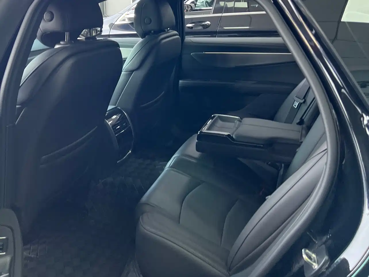 Cadillac CT6 2023 28T Trend Edition фото 6