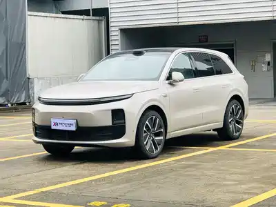 Li Auto L6