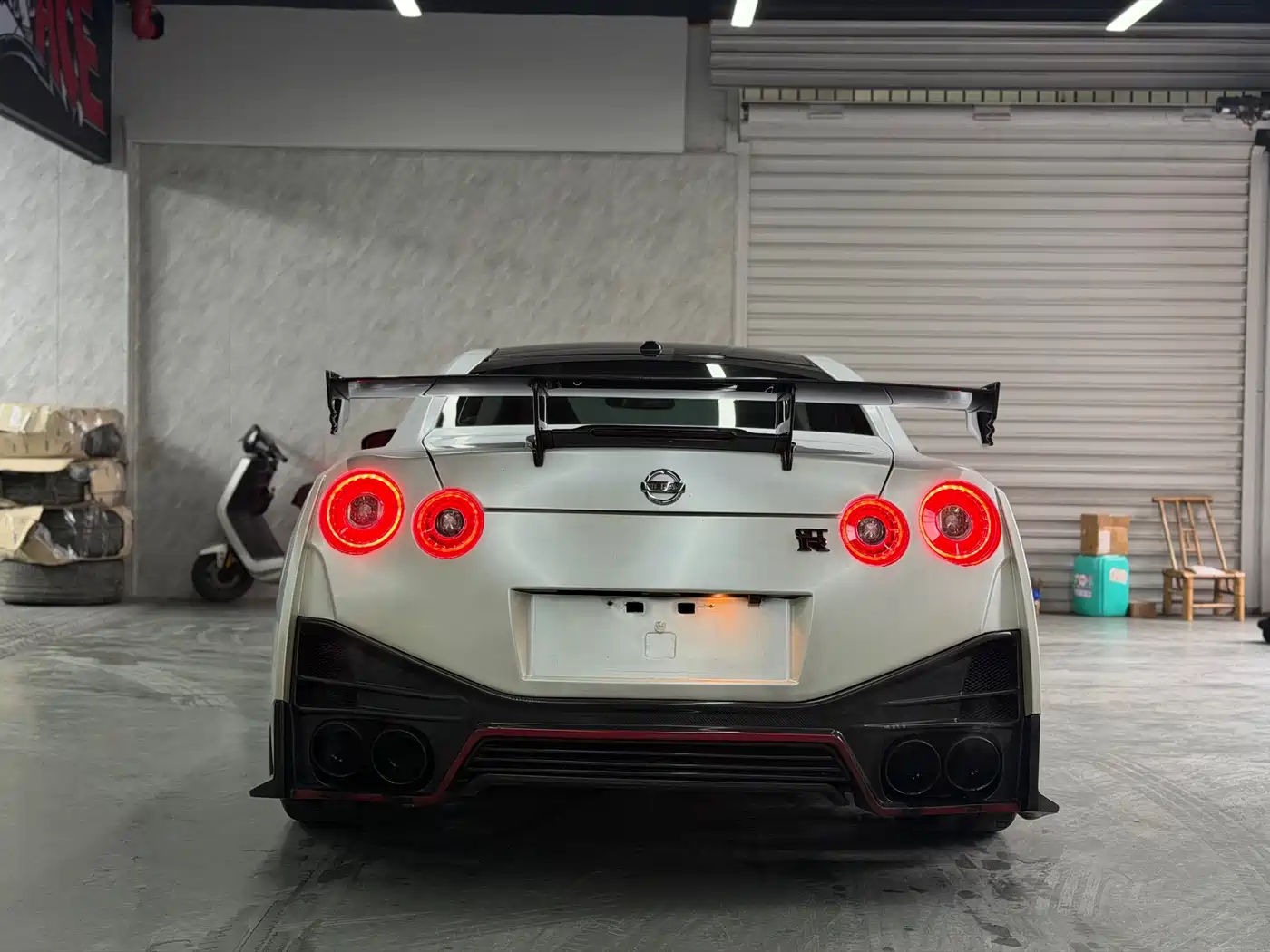 Nissan GT-R 2012 3.8T Premium Edition фото 6
