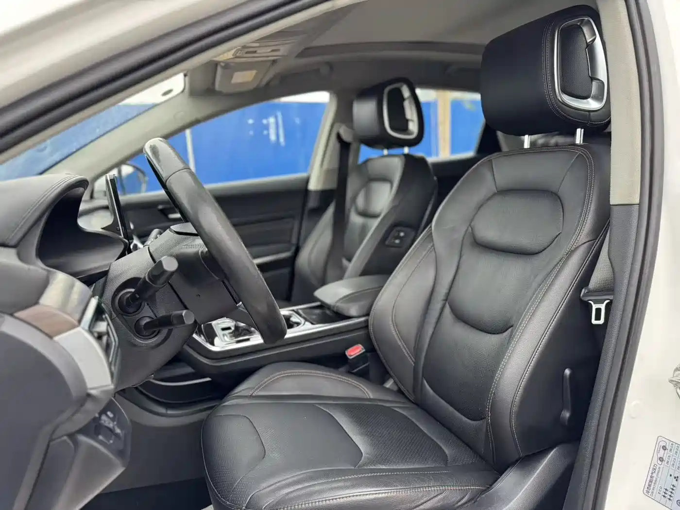 Hongqi E-HS3 2019 Smart Connection Flag Joy FWD Version фото 6