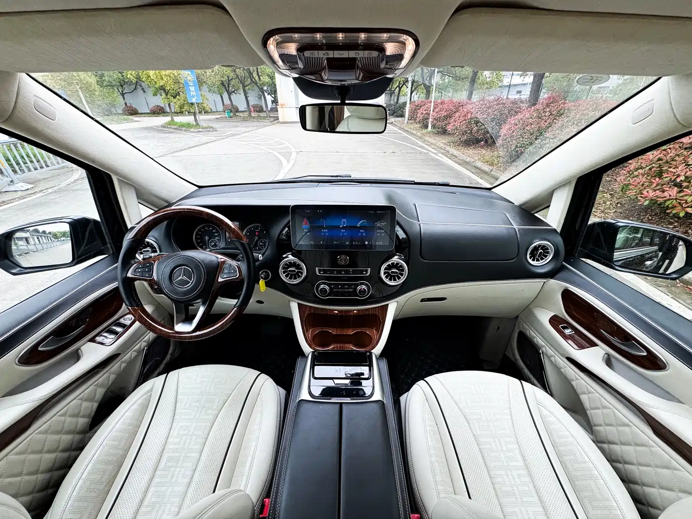 Mercedes-Benz Vito 2021 2.0T Business Edition 7-seater фото 6