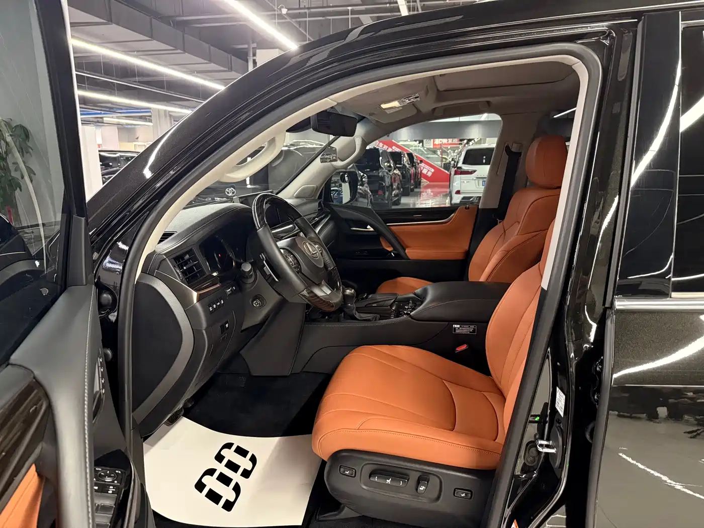 Lexus LX 2017 570 Prestige Luxury фото 7