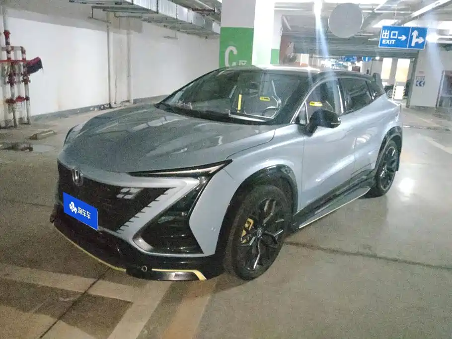 Фото 1 - Changan UNI-T
