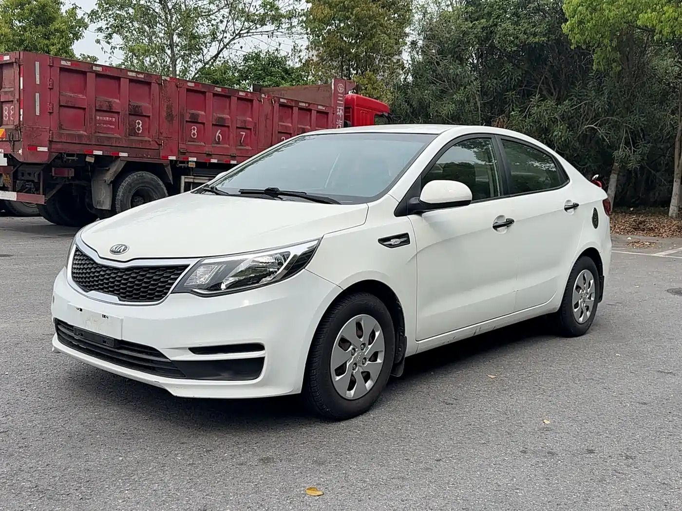 Kia K2 2015 Sedan 1.4L AT GLS